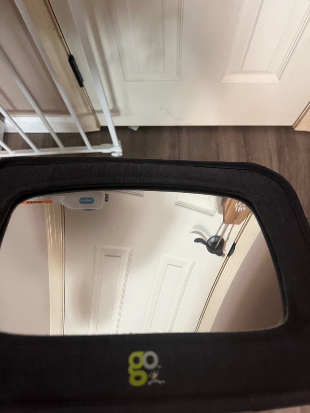 4.99 shipping GoGo Black Travel Mirror